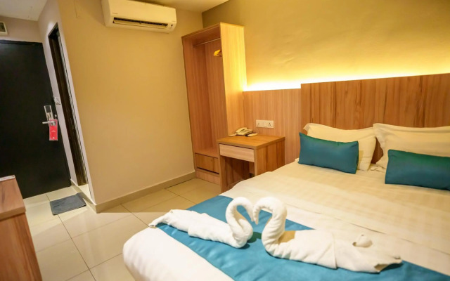 Alaxis Hotel