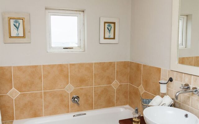 Paternoster Cottages