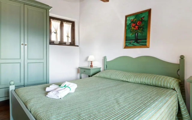 Cosy Holiday Home in Gargnano With Garden