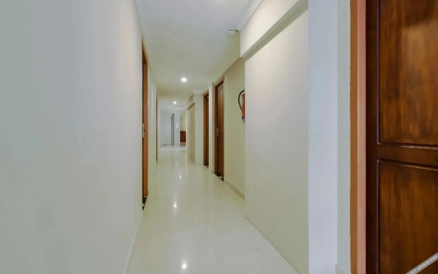 OYO Flagship 240 Southern Railway Station