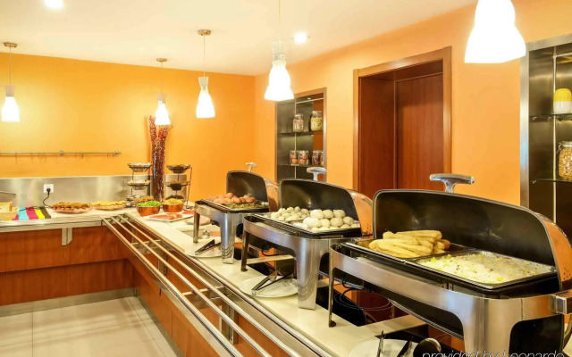 ibis Nanjing Zhonghua