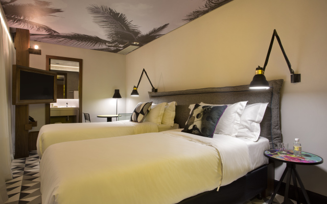 Yoo2 Rio de Janeiro, Tapestry Collection by Hilton