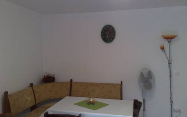 Family guesthouse in forest Ana & Stjepan Nikolic