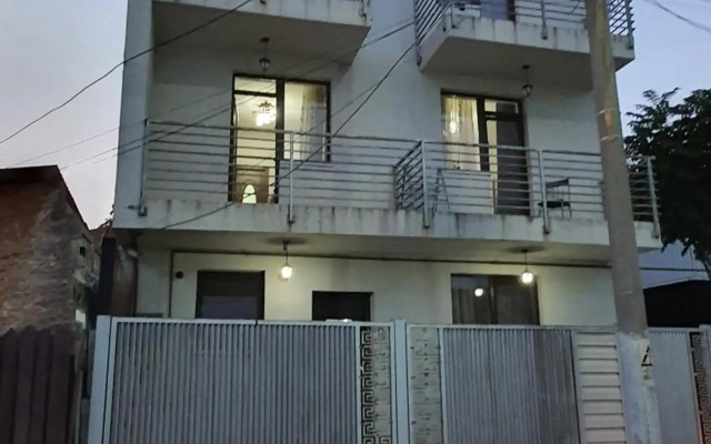 Pensiune Fundeni- Dragonul Rosu