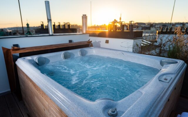 Empirent Rooftop Collection