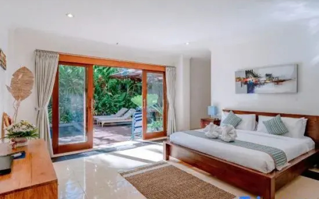 Villa Alleira - 5 Bedroom Villa in Centre Location of Seminyak