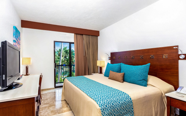 The Royal Cancun All Suites Resort