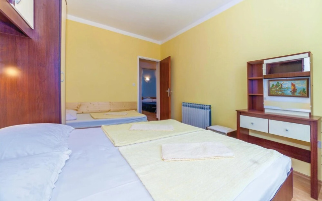 Amazing Home in Crikvenica With Wifi and 3 Bedrooms