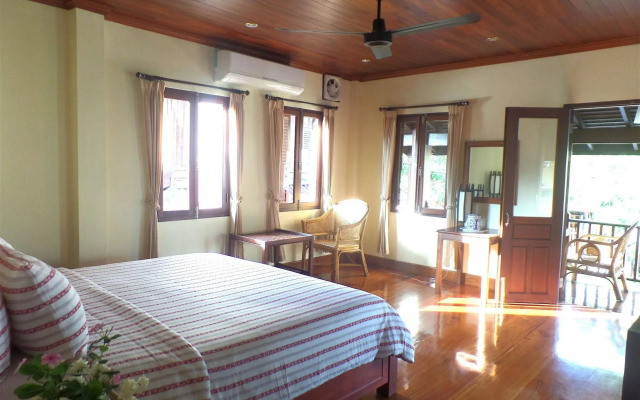 Peninsula Villas