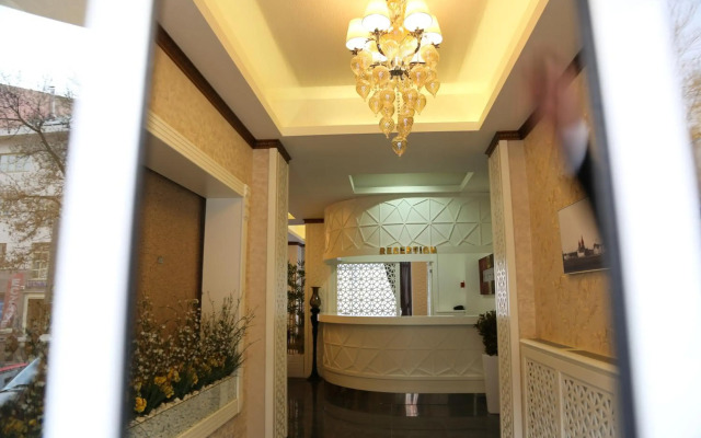 Grand Sera Hotel