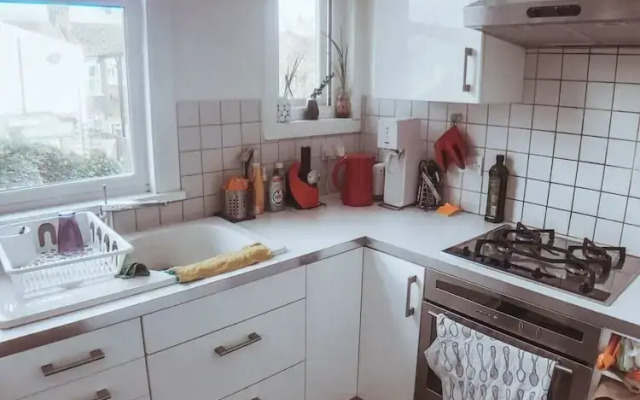 2 Bedroom Flat w Office in Tooting Broadway
