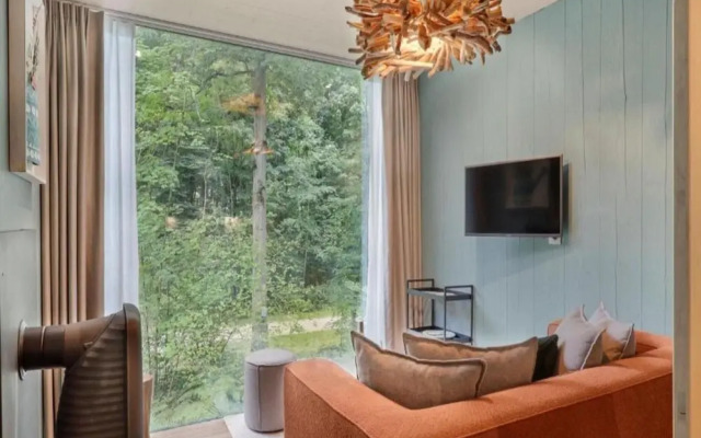 Stylish Retreat With Sauna