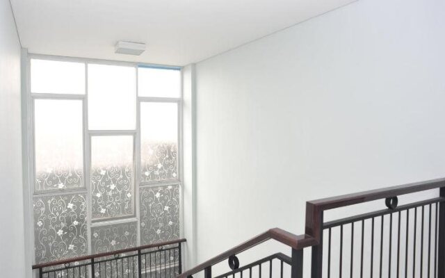 Cilandak Mansion by Airy Rooms