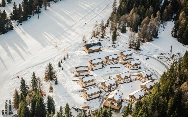 Lovely Chalet in Weißpriach Near Ski Lift
