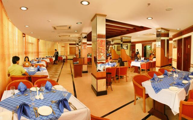 Regant Lake Palace Hotel