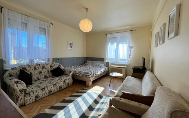 Bartók Apartment