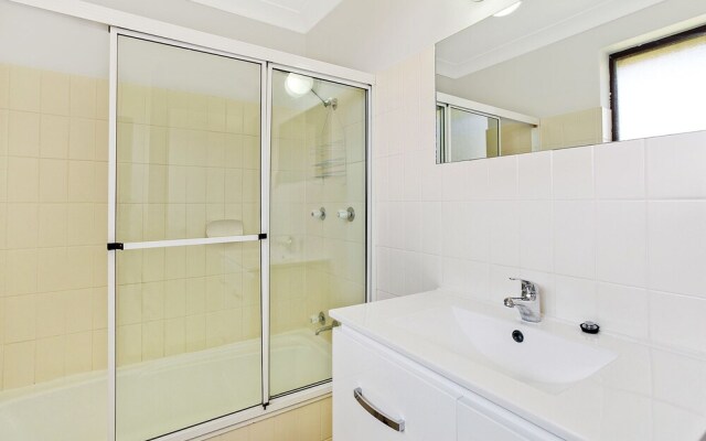 Promenade, Unit 12/ 8 Intrepid Close
