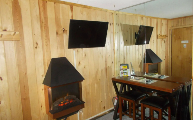 Terry Peak Lodge