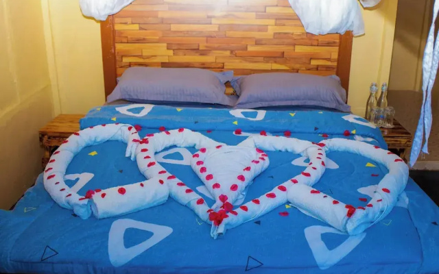 Amanya 2-bedroom Self Catering Tent