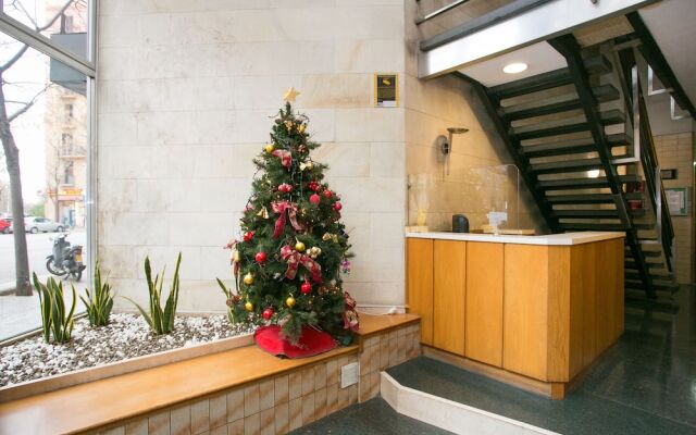 Sagrada Familia Apartment With Private Terrace