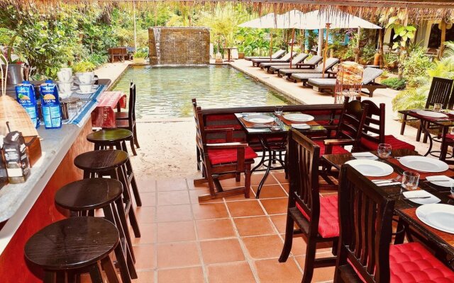 The Golden Gecko Villa