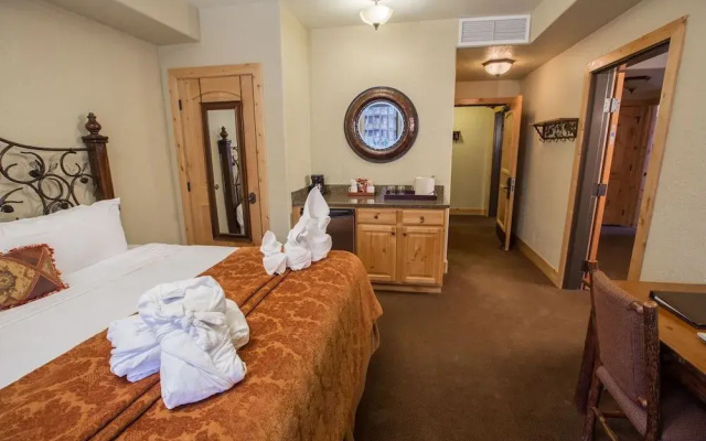 Canyons Village Location Oversized Deck Off by RedAwning - Save 20% on 7+ Nights!