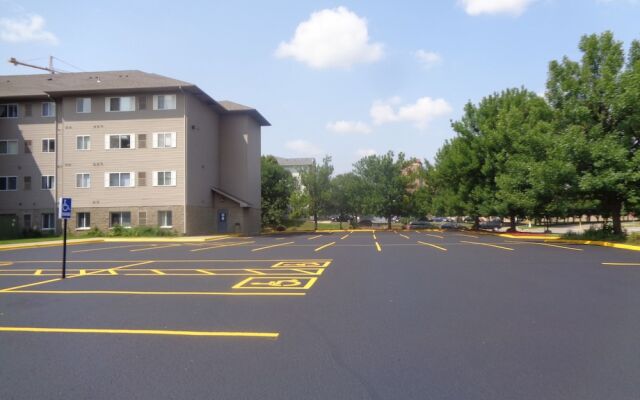 Riverview Suites Apartments