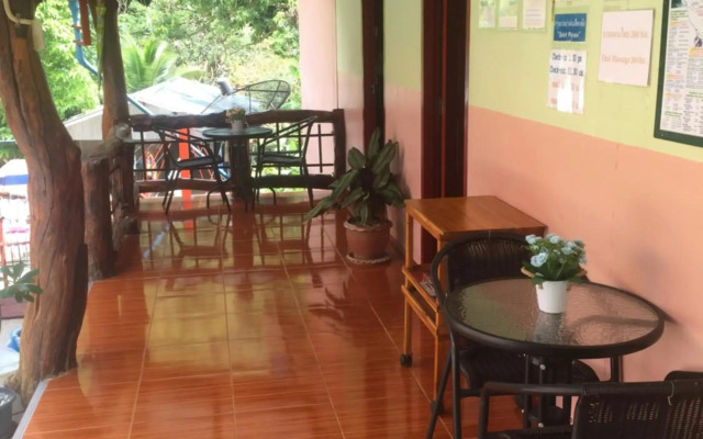 Yayei Homestay