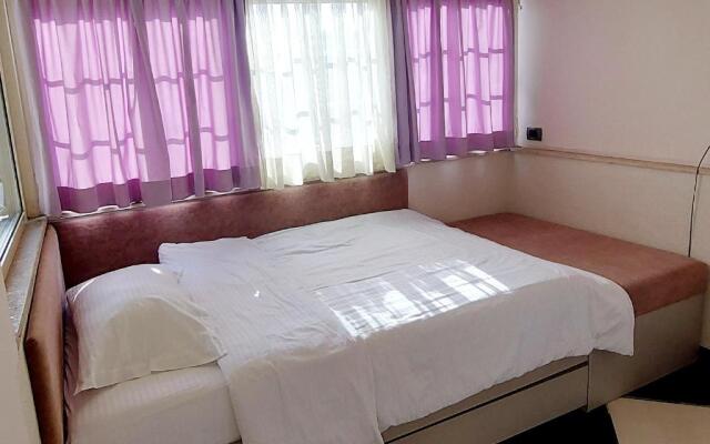 Lovely 3 bedroom Apartment in heart of Tirana