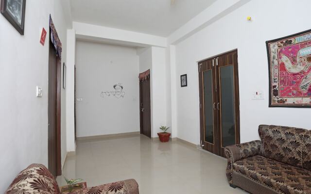 OYO 10132 Hotel Regal Inn