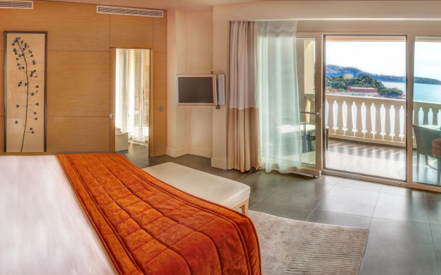 Monte-Carlo Bay Hotel & Resort
