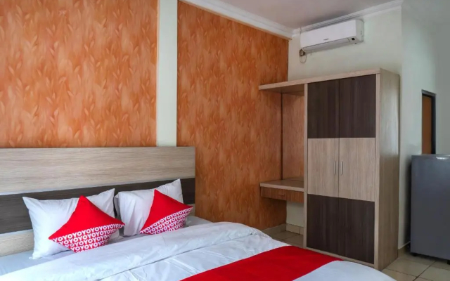 OYO 617 Sukaraja Residence Syariah