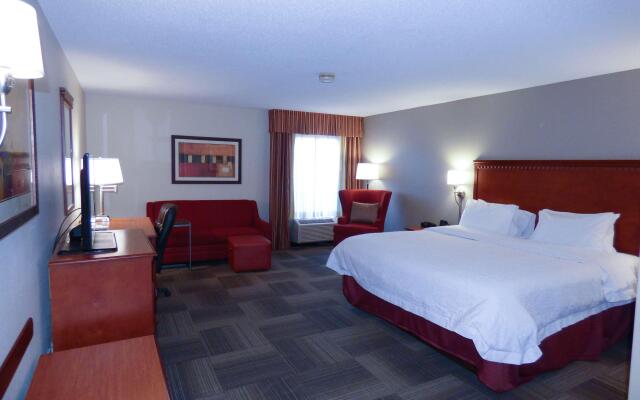 Hampton Inn Charleston-Southridge