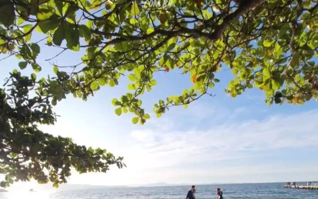 Apê a 150m da praia de Canasvieiras