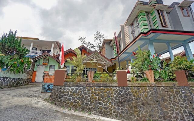 OYO Life 90321 Ken Ken Villa