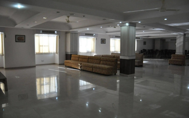 Hotel Krishna Sagar NH24