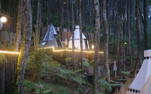 Regan Luxcamp by Digihub Hospitality