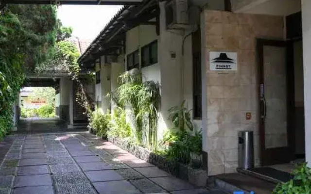 Pondok Indah Hotel