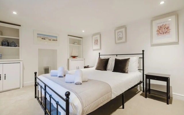 Stylish Townhouse Annexe Cheltenham