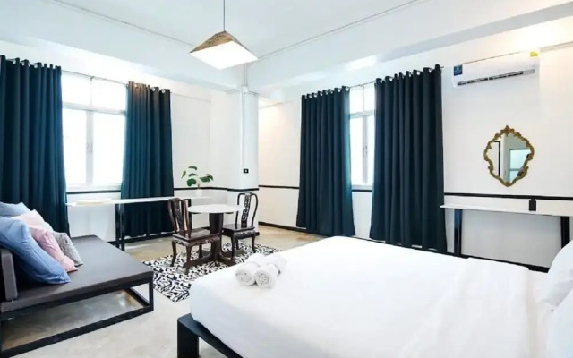 The Character Yaowarat