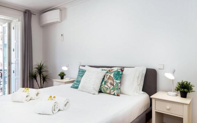 Stunning 2BDR Apartment in Chiado by LovelyStay