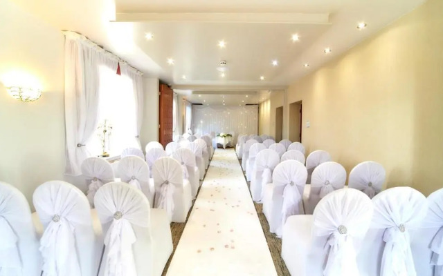 Lazaat Hotel