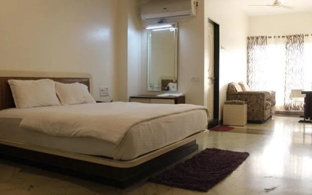 Hotel Manju Palace
