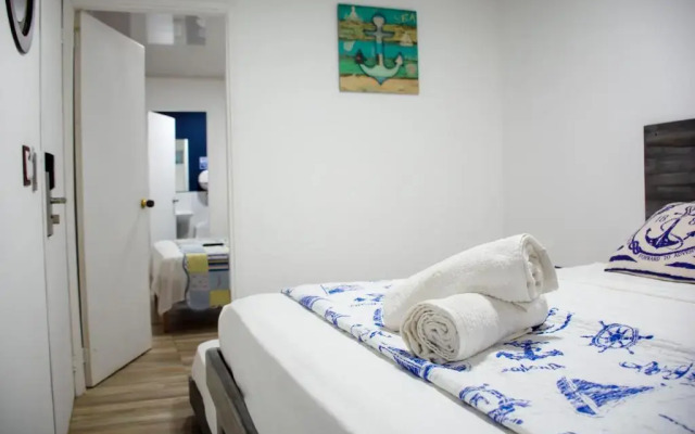 Nauticus Hotel