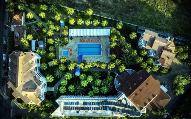 Nergos Garden Hotel