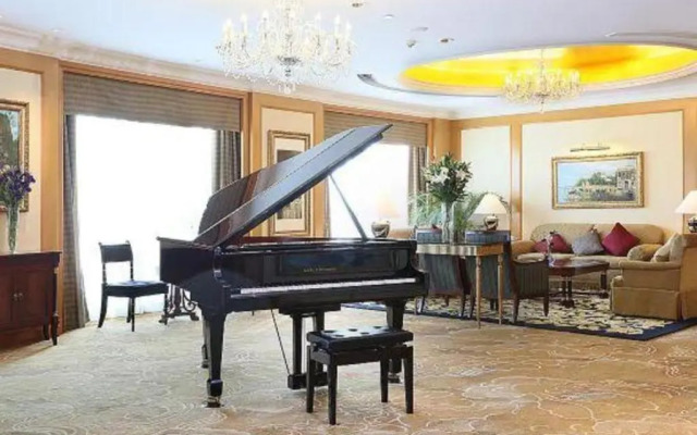 Regency Hotel
