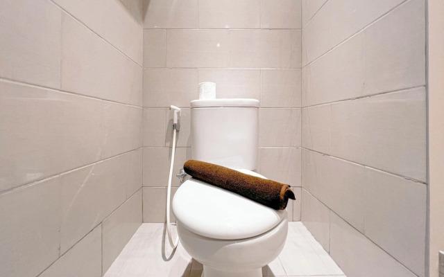 Simple And Relaxing Studio At Supermall Mansion Benson Apartment