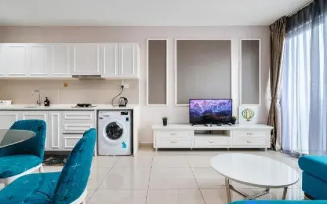 HostaHome Suites at I-City, Central Mall