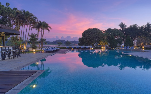 Azerai La Residence Hue