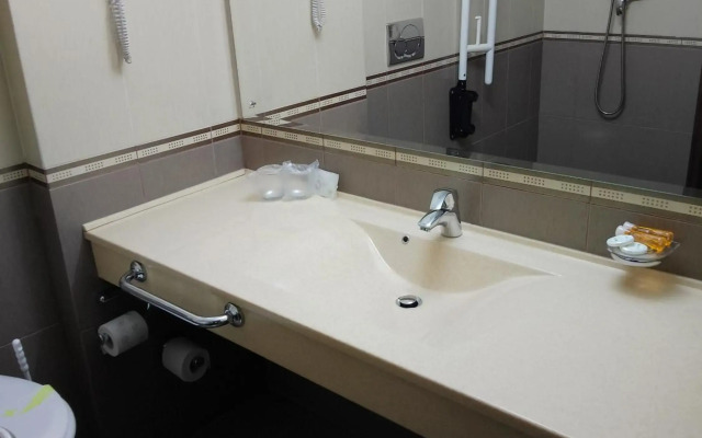 Hotel Rapsodia City Center